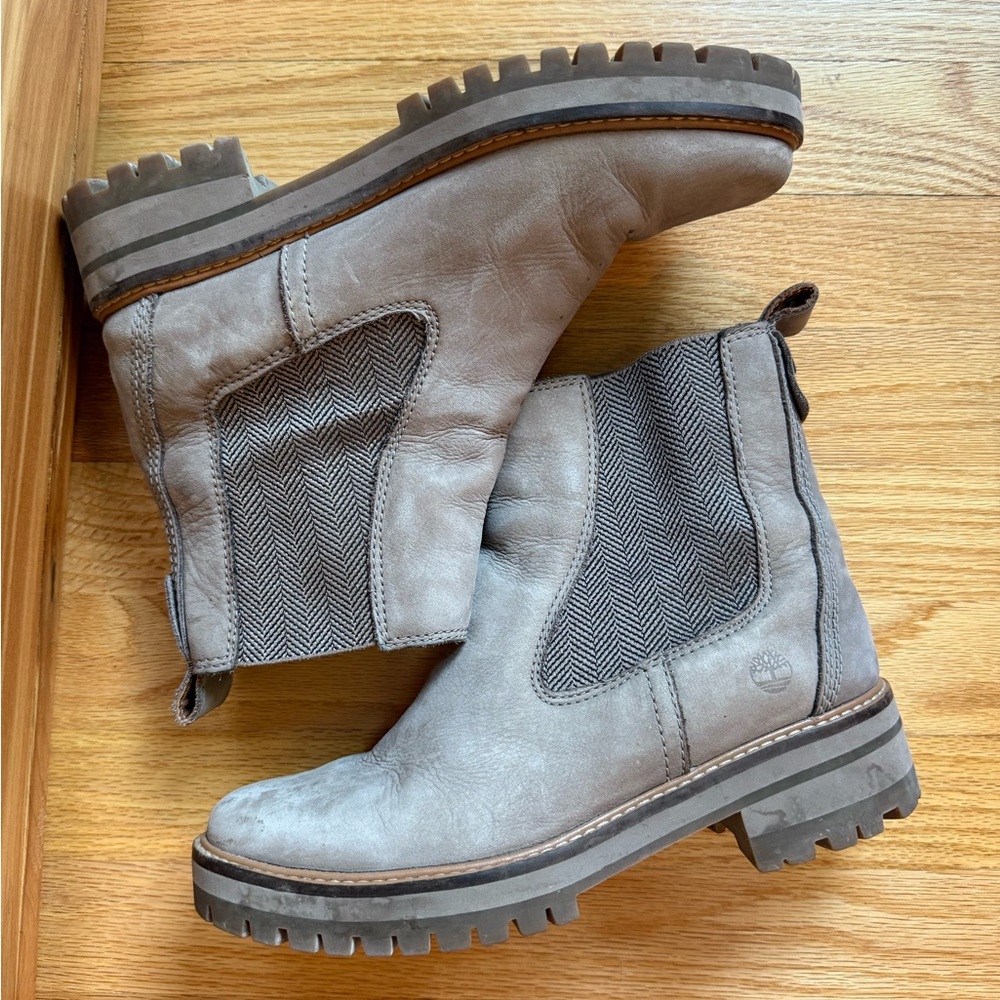 Timberland Women's Gray and Tan Ankle Boots